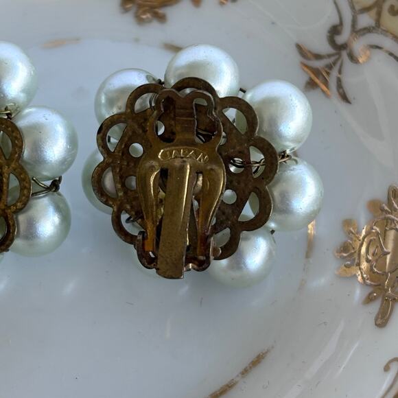 Earring Lot of 2 Pair Vintage 1950's Japan Clip On Bead Earrings - Picture 4 of 8